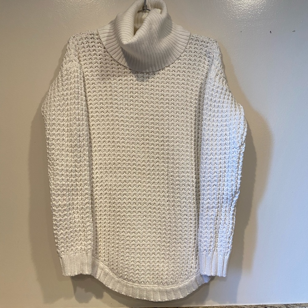 Women’s oversize sweater
